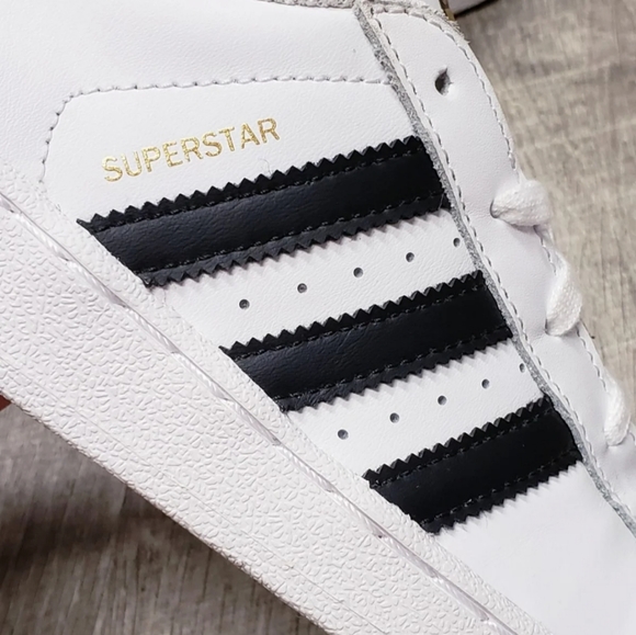 🆕️ Adidas SuperStar ShellToe Youth Size 3 - Picture 7 of 14